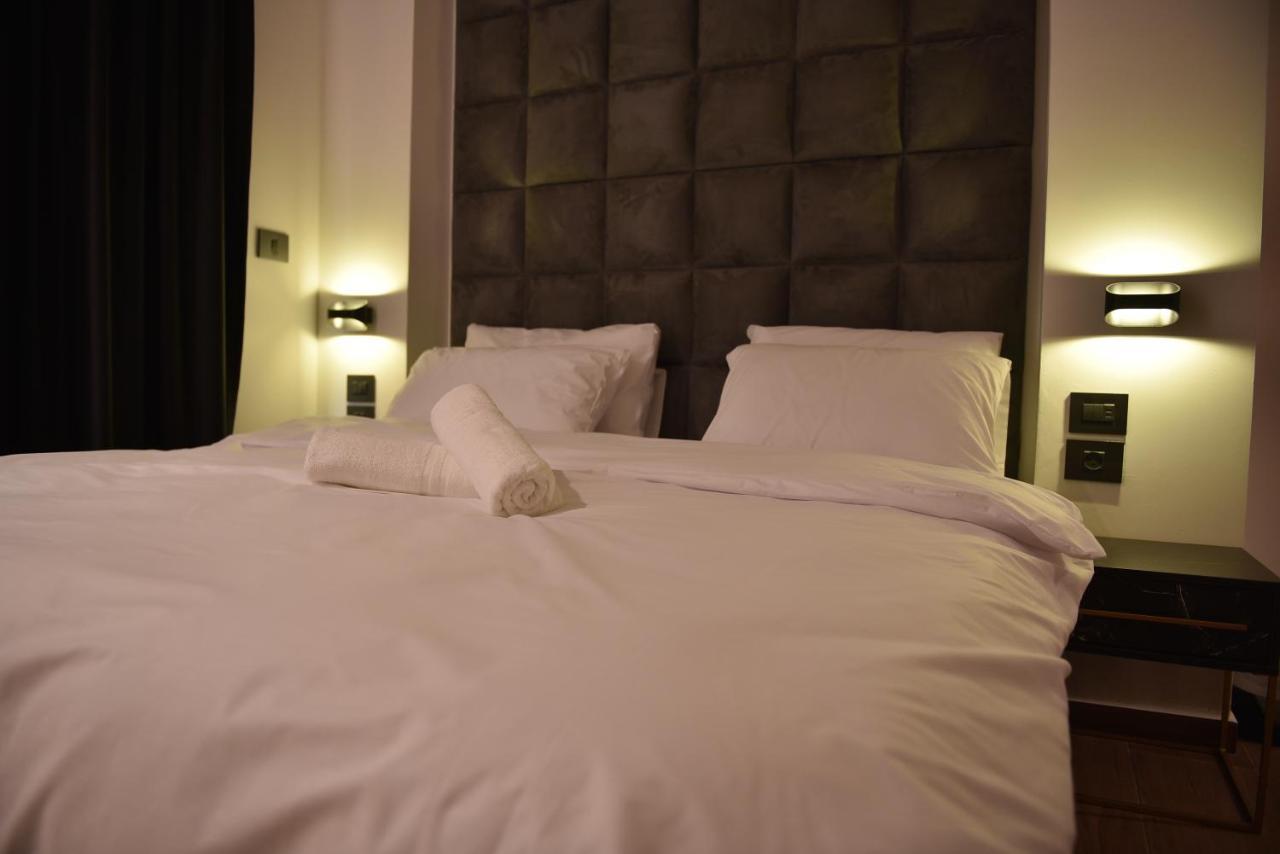 Selfie'S Boutique Hotel ทิเบเรียส ภายนอก รูปภาพ