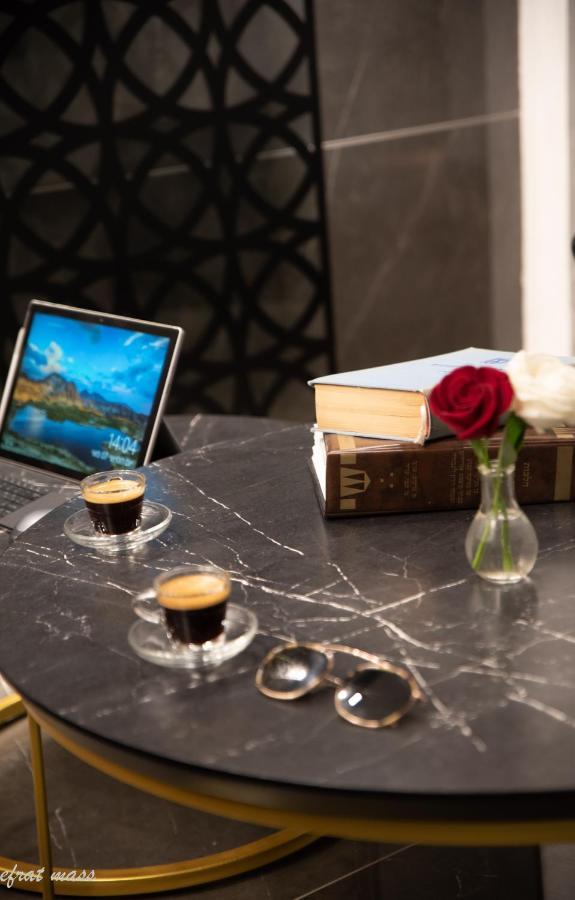 Selfie'S Boutique Hotel ทิเบเรียส ภายนอก รูปภาพ